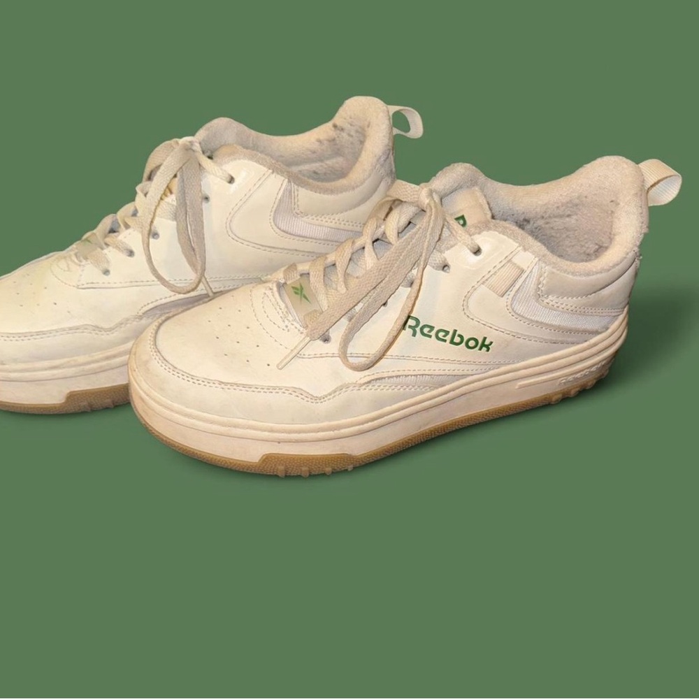 Size 7.5 Reebok Sneakers